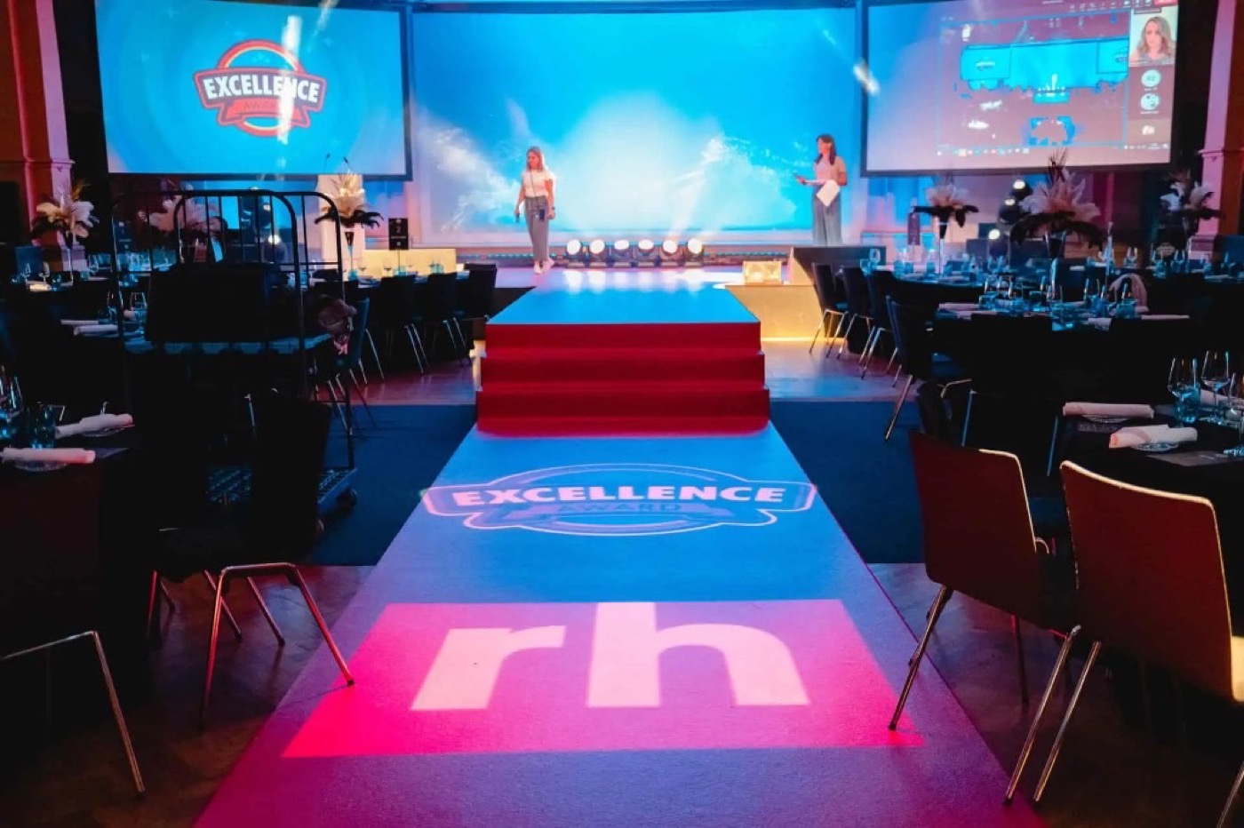 Excellence Award show with stage, runway and lighting design at Palmengarten Frankfurt